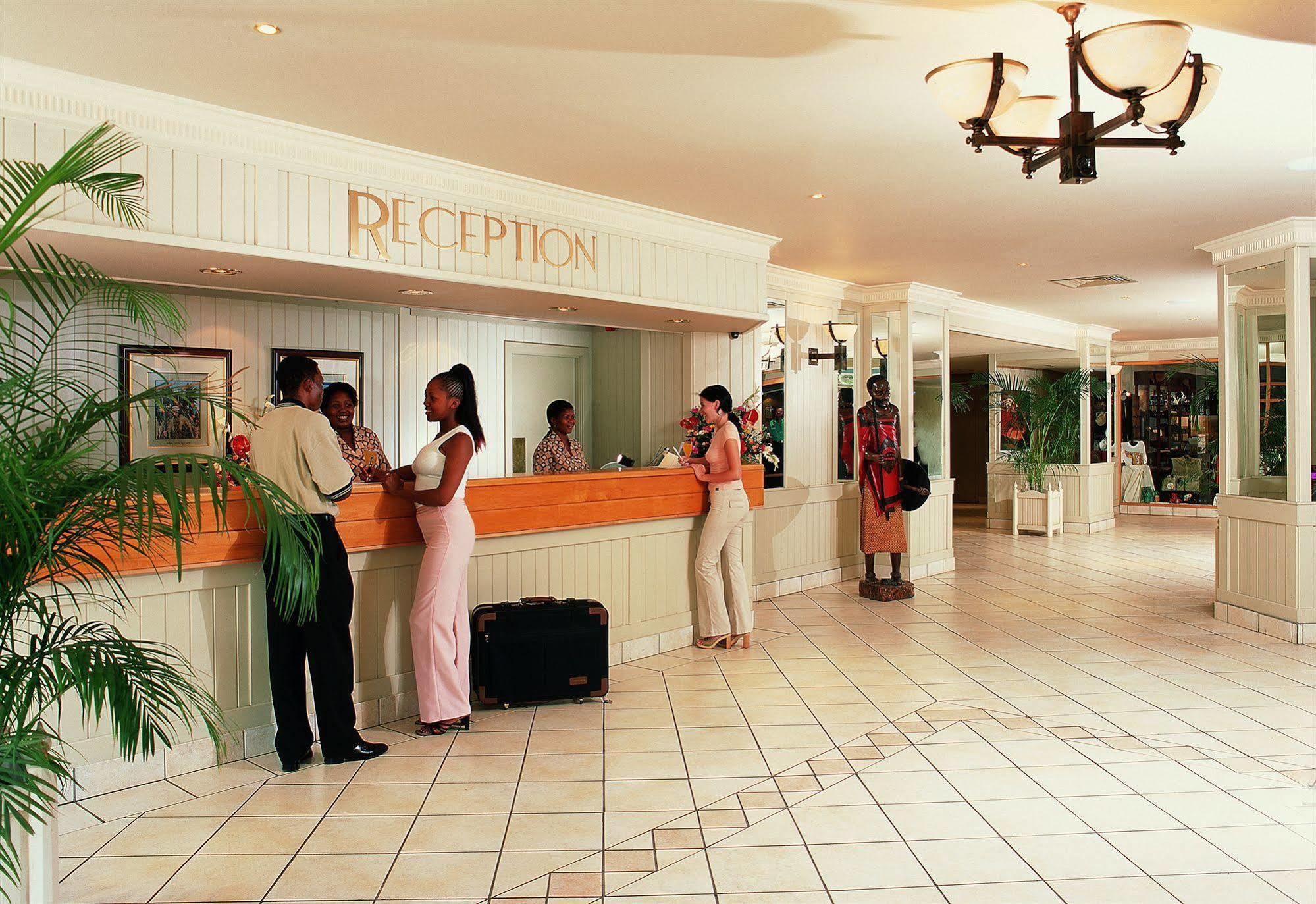 Hotel Lugogo Sun Ezulwini Interno foto